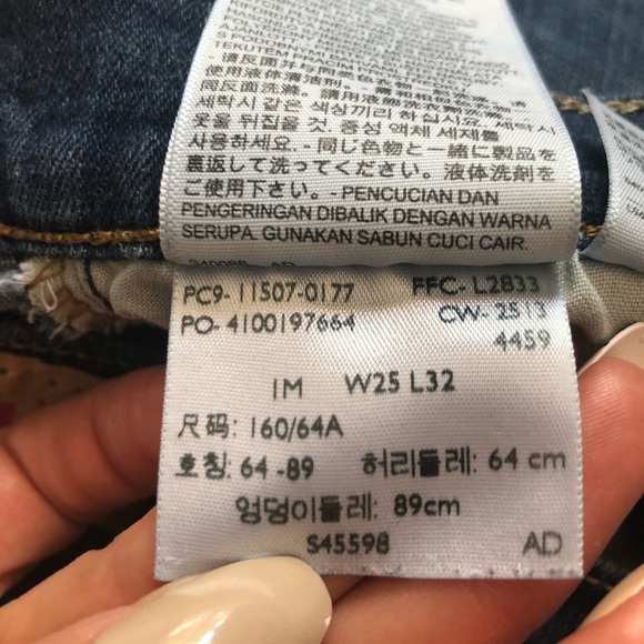 💙 Levi’s jeans Style 524 Superlow💙 - Picture 4 of 7